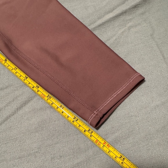 ALO Yoga Airlift Workout Leggings 3/4 Length Mauve Woodrose (small) - Picture 6 of 10